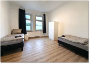 2.OG links Zimmer 2