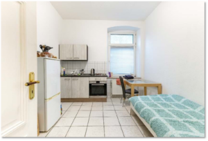 EG rechts Zimmer 2